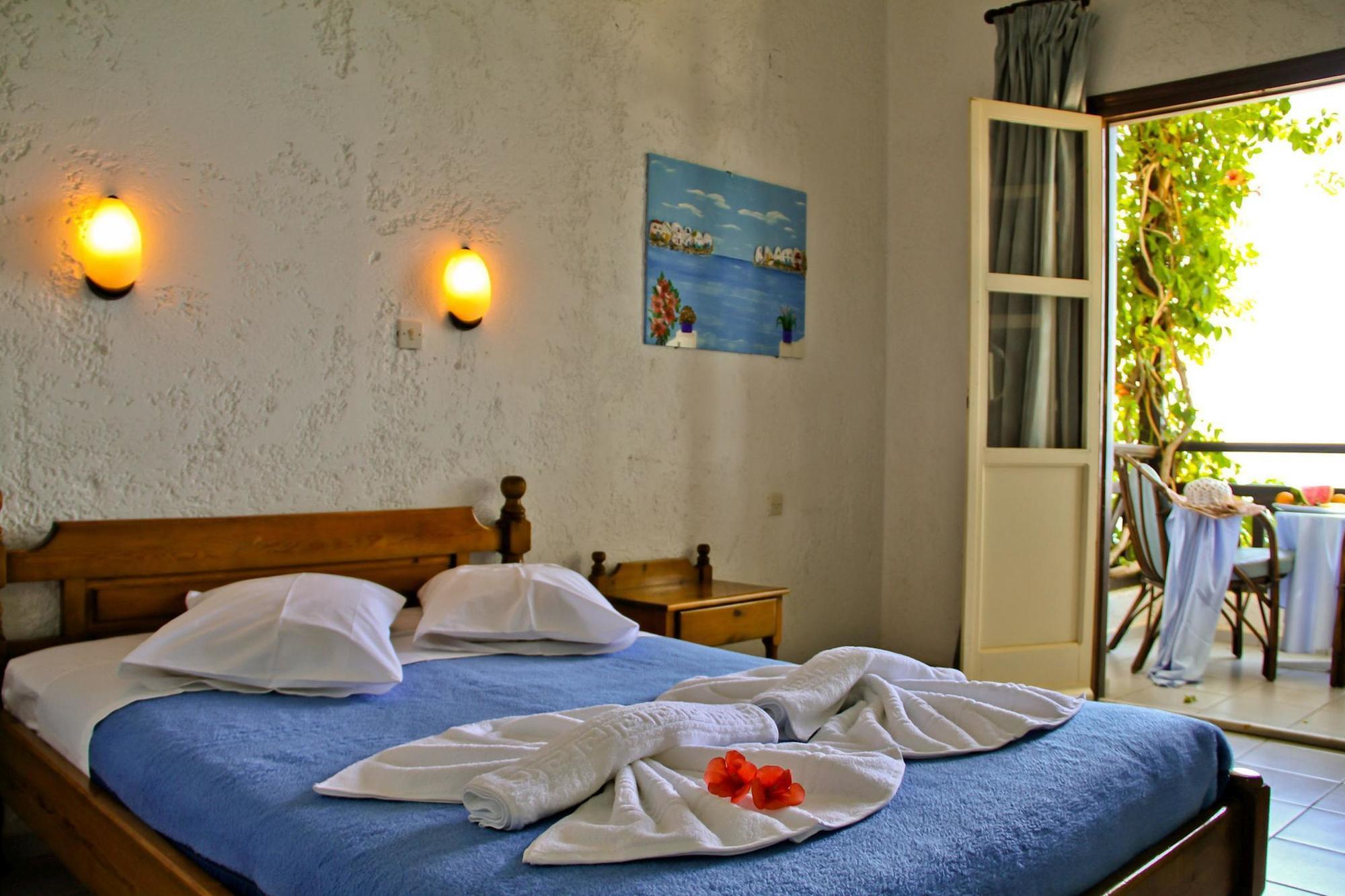 Azure Mare Hotel Hersonissos  Ngoại thất bức ảnh